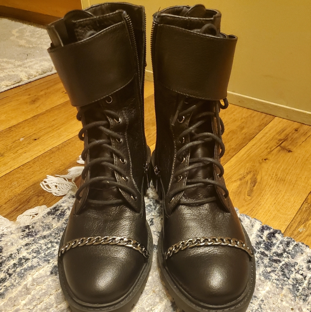 Jessica Simpson boots